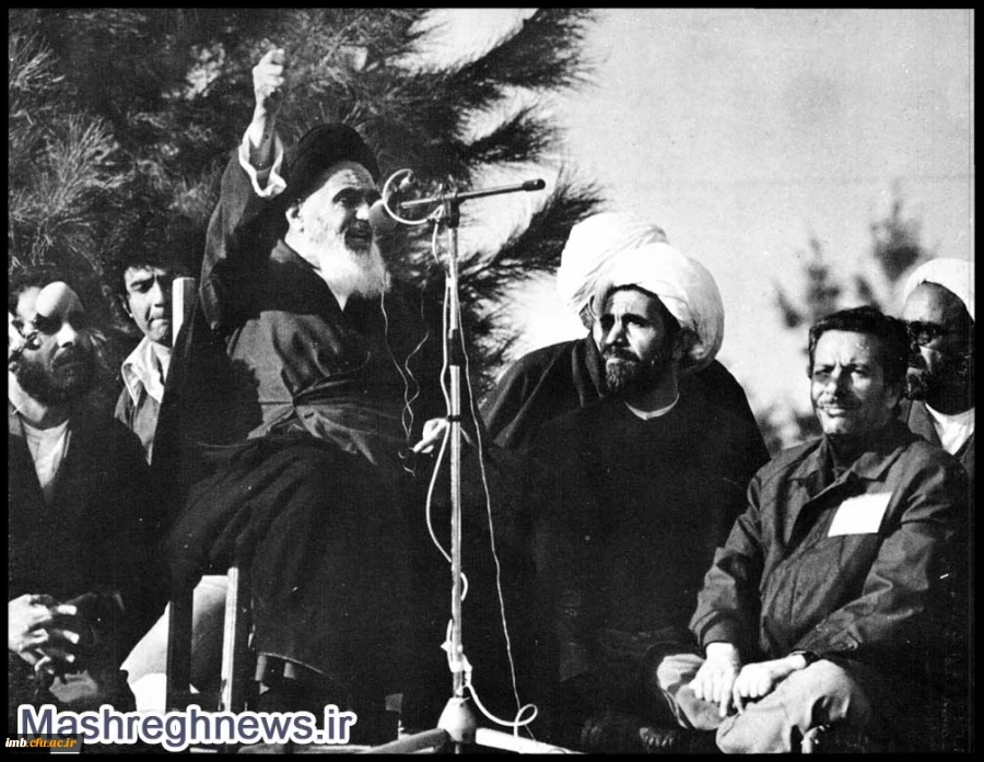 12 بهمن سالروز ورود امام خمینی (ره) به وطن  2