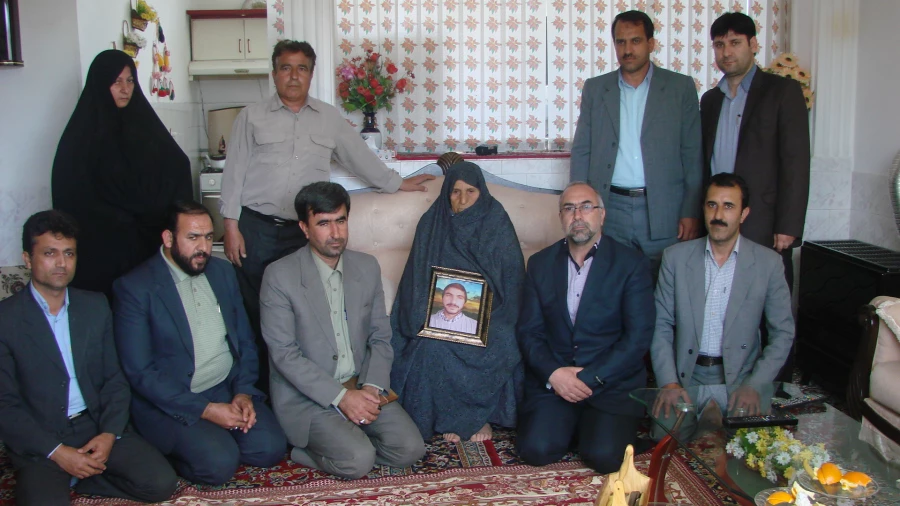 دیدار مسؤولان پردیس امام محمد باقر(ع) بجنورد با خانواده شهید براتعلی ناصری
همزمان با روز تکریم مادران و همسران شهداء، برگزار شد 2