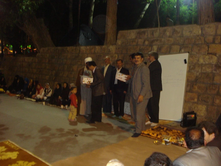 تقدیر و تشکر کارکنان و اعضاء هیأت علمی از ریاست پردیس امام محمد باقر (ع) 2