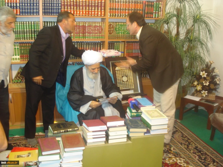 حضور دکتر مهر محمدی ریاست دانشگاه فرهنگیان در خراسان شمالی 
و دیدار با حضرت آیت الله مهمان نواز نماینده مردم خراسان شمالی در مجلس خبرگان رهبری 6