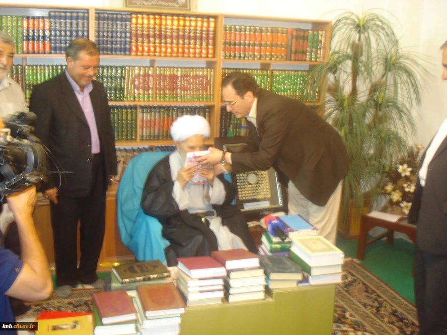 حضور دکتر مهر محمدی ریاست دانشگاه فرهنگیان در خراسان شمالی 
و دیدار با حضرت آیت الله مهمان نواز نماینده مردم خراسان شمالی در مجلس خبرگان رهبری 7