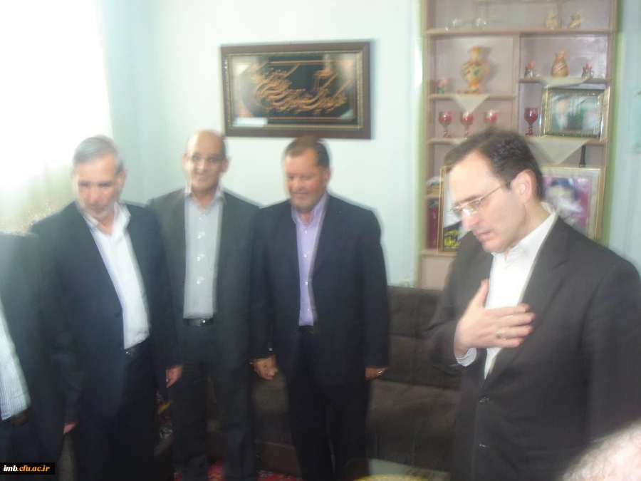 دیدار دکترمهرمحمدی با خانواده شهید علی نیا در خراسان شمالی  3