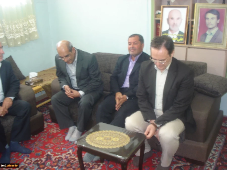 دیدار دکترمهرمحمدی با خانواده شهید علی نیا در خراسان شمالی  2
