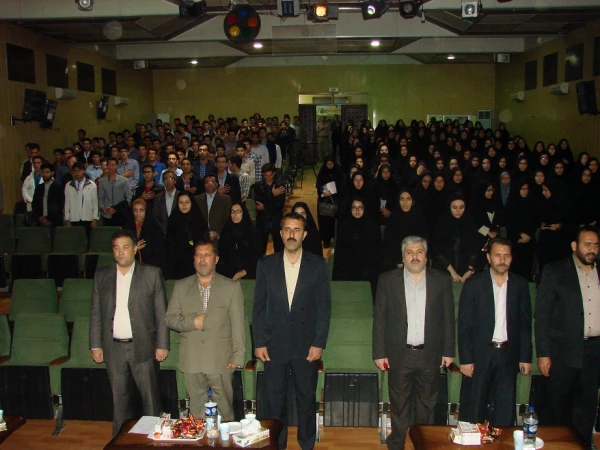 همایش سبک زندگی اسلامی در همسرگزینی و مهارتهای زندگی برگزار گردید. 5