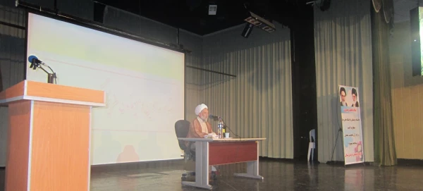 همایش سبک زندگی اسلامی در همسرگزینی و مهارتهای زندگی برگزار گردید. 7