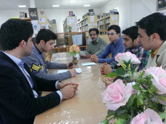 جلسه اعضای انجمن علمی پردیس پیرامون برگزاری مسابقات علمی  2