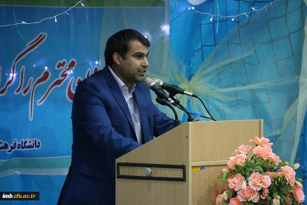 همایش تجلیل از اساتید و معلمان کارورزی پردیس امام محمدباقر ع  بجنورد برگزار شد
استاندارخراسان شمالی: معلمان موتور محرکه آموزش و پرورش هستند. 2