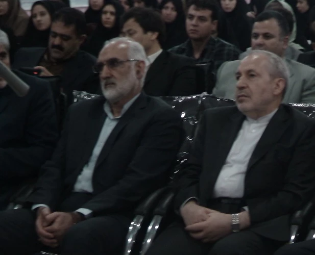 حضور دکتر فانی وزیر آموزش و پرورش در دانشگاه فرهنگیان خراسان شمالی
دانشگاه فرهنگیان یکی از مهمترین اولویت های وزارت آموزش و پرورش است که نقش استراتژیک در بهسازی و تربیت نیروی انسانی متخصص دارد. 6