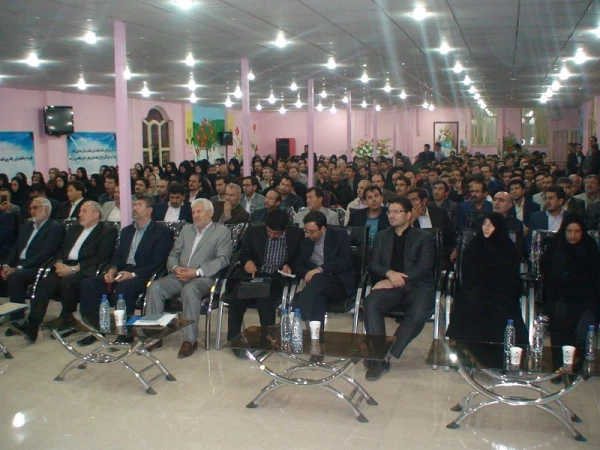 حضور دکتر فانی وزیر آموزش و پرورش در دانشگاه فرهنگیان خراسان شمالی
دانشگاه فرهنگیان یکی از مهمترین اولویت های وزارت آموزش و پرورش است که نقش استراتژیک در بهسازی و تربیت نیروی انسانی متخصص دارد. 7