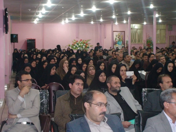 حضور دکتر فانی وزیر آموزش و پرورش در دانشگاه فرهنگیان خراسان شمالی
دانشگاه فرهنگیان یکی از مهمترین اولویت های وزارت آموزش و پرورش است که نقش استراتژیک در بهسازی و تربیت نیروی انسانی متخصص دارد. 5