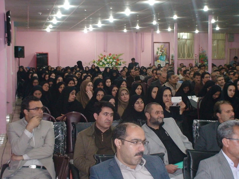 حضور دکتر فانی وزیر آموزش و پرورش در دانشگاه فرهنگیان خراسان شمالی
دانشگاه فرهنگیان یکی از مهمترین اولویت های وزارت آموزش و پرورش است که نقش استراتژیک در بهسازی و تربیت نیروی انسانی متخصص دارد. 5