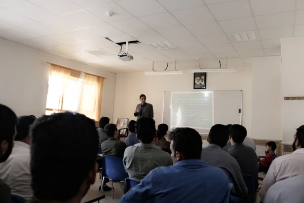 برگزاری کارگاه آموزشی- توجیهی نحوه مشارکت دانشجویان در همایش های علمی 2