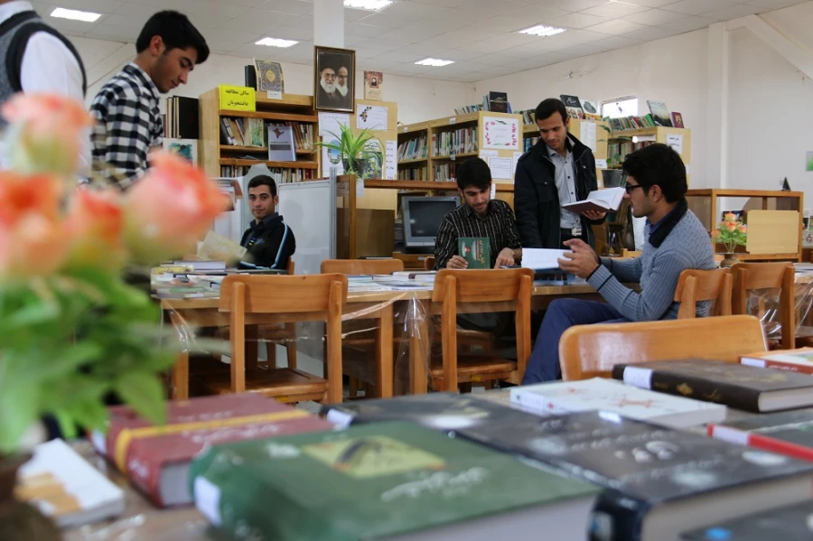 نمایشگاه تازه های کتاب 6