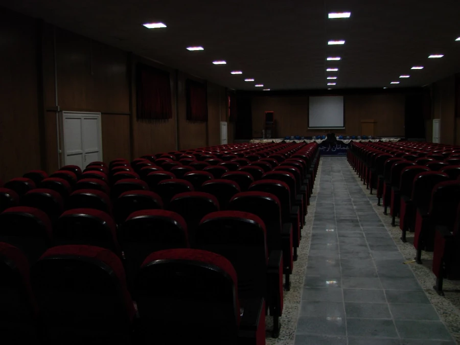 سالن آمفی تئاتر