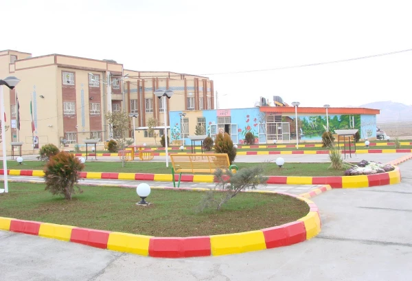 محوطه ی اقامتی دانشجویان