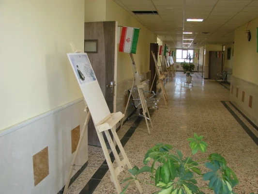 برگزاری نمایشگاه عکس و پوستر ویژه ایام الله دهه ی فجر در دانشگاه فرهنگیان  خراسان شمالی  11