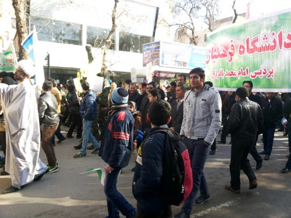 حضور پرشور کارکنان، دانشجویان و اساتید دانشگاه فرهنگیان خراسان شمالی در راهپیمایی 22 بهمن  15