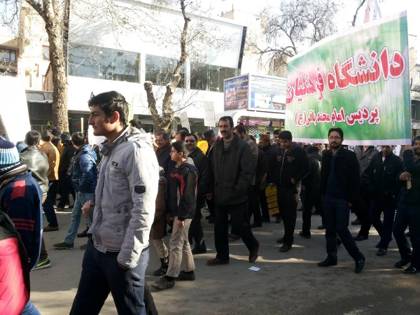 حضور پرشور کارکنان، دانشجویان و اساتید دانشگاه فرهنگیان خراسان شمالی در راهپیمایی 22 بهمن  16