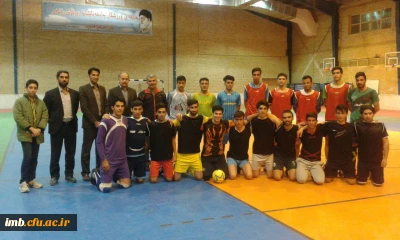 مسابقه فوتسال تیم های پردیس امام محمد باقر(ع)و دانشگاه پیام نور استان