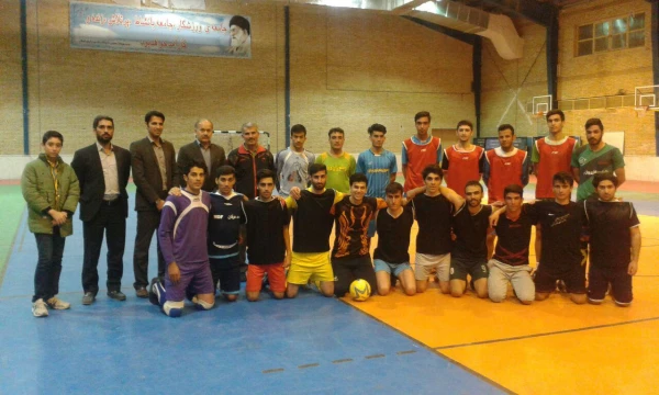مسابقه فوتسال تیم های پردیس امام محمد باقر(ع)و دانشگاه پیام نور استان 2