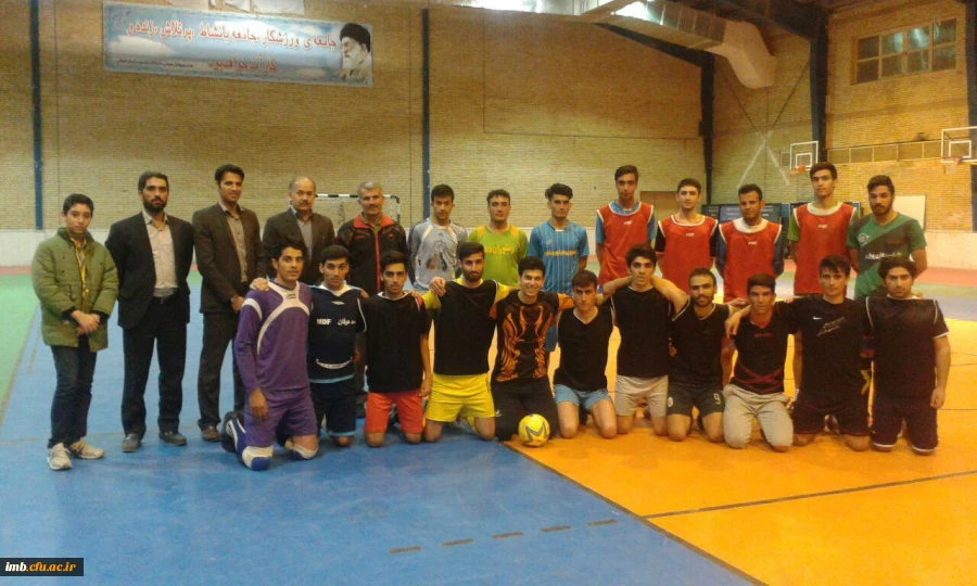 مسابقه فوتسال تیم های پردیس امام محمد باقر(ع)و دانشگاه پیام نور استان 2