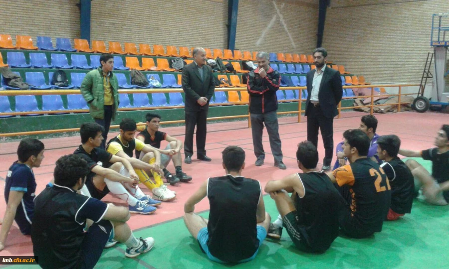 مسابقه فوتسال تیم های پردیس امام محمد باقر(ع)و دانشگاه پیام نور استان 2