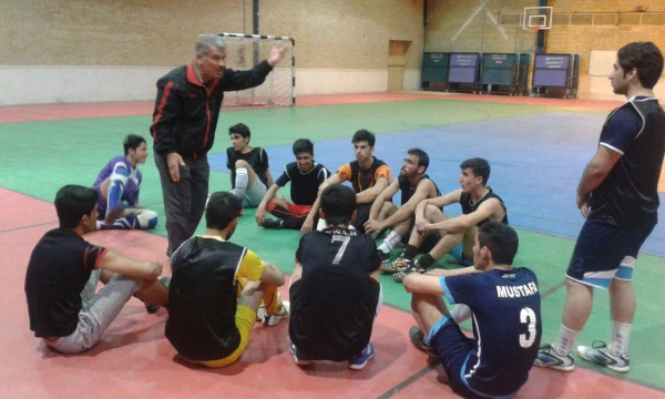 مسابقه فوتسال تیم های پردیس امام محمد باقر(ع)و دانشگاه پیام نور استان 2