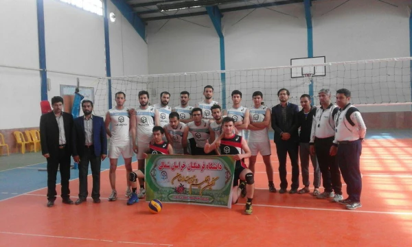 تیم والیبال پردیس امام محمد باقر(ع) قهرمان سومین دوره جشنواره ورزشی دانشگاه های استان شد. 2