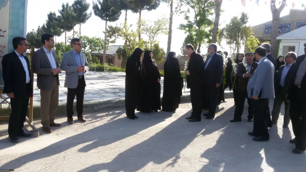 حضور جناب اقای دکتر مهرمحمدی سرپرست دانشگاه فرهنگیان در گلباران مزار شهداء در خراسان شمالی 2