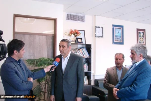 نشست صمیمی دکتر نظر پور رئیس سازمان نوسازی، توسعه و تجهیز مدارس کشور با مدیر کل آموزش و پرورش استان و مدیر کل نوسازی ،توسعه و تجهیز مدارس استان و سرپرست دانشگاه فرهنگیان استان در محل دانشگاه فرهنگیان خراسان شمالی 2