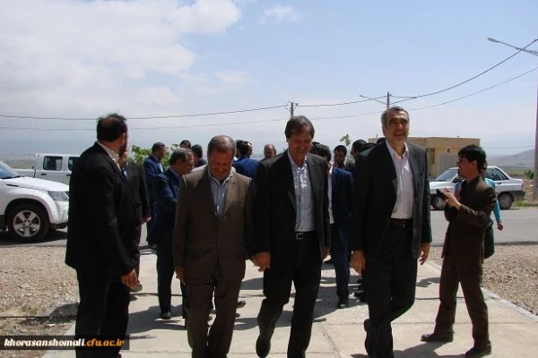 نشست صمیمی دکتر نظر پور رئیس سازمان نوسازی، توسعه و تجهیز مدارس کشور با مدیر کل آموزش و پرورش استان و مدیر کل نوسازی ،توسعه و تجهیز مدارس استان و سرپرست دانشگاه فرهنگیان استان در محل دانشگاه فرهنگیان خراسان شمالی 3