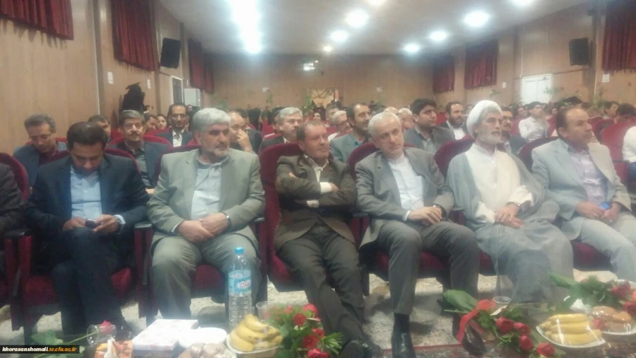 استاندار خراسان شمالی:
معلمی نقش مدیریت آموزشی را برای رسیدن به مراتب بالاتر تعقیب می کند 2