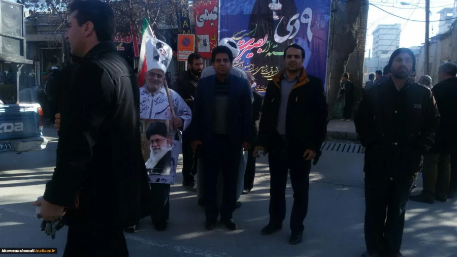 شرکت همکاران و دانشجویان دانشگاه فرهنگیان استان در مراسم 9 دی در مسجد انقلاب بجنورد 3