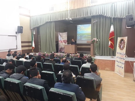 شب شعر ویژه بزرگداشت فردوسی در دانشگاه فرهنگیان خراسان شمالی برگزار شد. 3