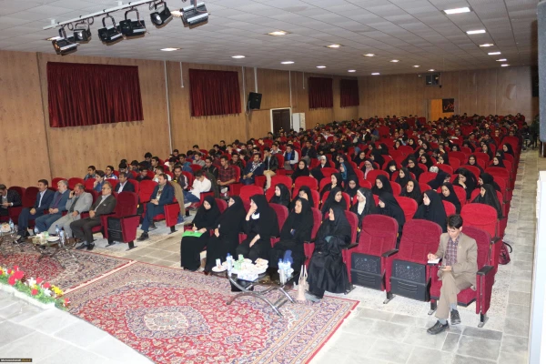 همایش هم اندیشی مشاوره، بهداشت و سلامت پردیس های دانشگاه فرهنگیان خراسان شمالی با حضور مدیر کل مشاوره، بهداشت و سلامت دانشگاه فرهنگیان کشور با حضور گسترده دانشجویان و همکاران برگزار شد. 4