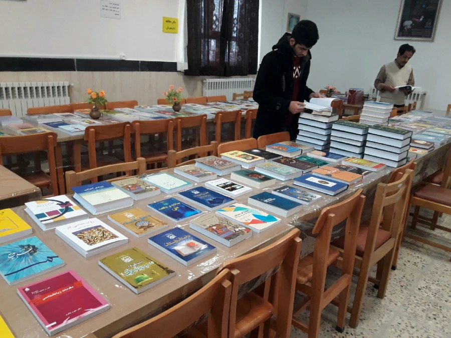نمایشگاه تازه های کتاب 5