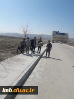 حرکت خودجوش دانشجویان پردیس امام محمدباقر(ع) برای جمع آوری زباله های محیط دانشگاه  2