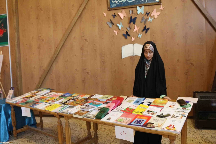 مراسم جشن هفته بزرگداشت مقام معلم و گرامیداشت استاد شهید مرتضی مطهری دانشگاه فرهنگیان خراسان شمالی با هدف کمک مالی به سیل زدگان استان های گلستان، فارس، لرستان، خوزستان و ... برگزار شد. 9