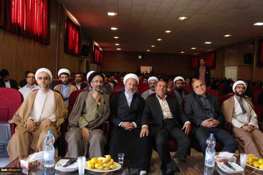 آئین استقبال از دانشجویان جدیدالورود پردیس های دانشگاه فرهنگیان خراسان شمالی با حضور نماینده ولی فقیه و امام جمعه شهرستان بجنورد برگزار شد. 5