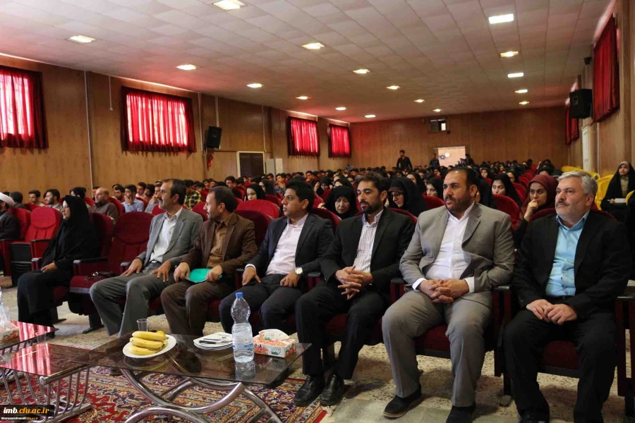 آئین استقبال از دانشجویان جدیدالورود پردیس های دانشگاه فرهنگیان خراسان شمالی با حضور نماینده ولی فقیه و امام جمعه شهرستان بجنورد برگزار شد. 6