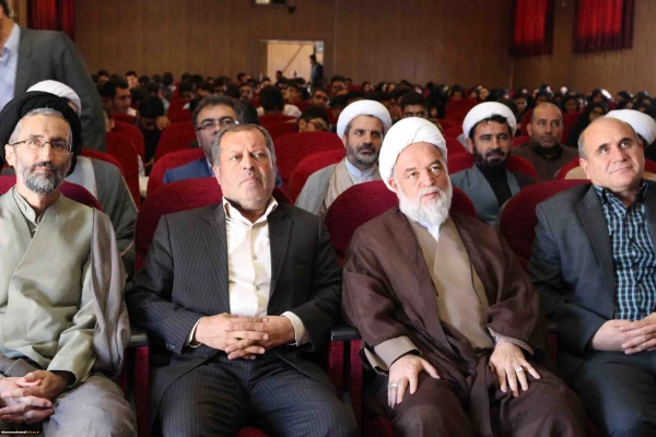 آئین استقبال از دانشجویان جدیدالورود پردیس های دانشگاه فرهنگیان خراسان شمالی با حضور نماینده ولی فقیه و امام جمعه شهرستان بجنورد برگزار شد. 10