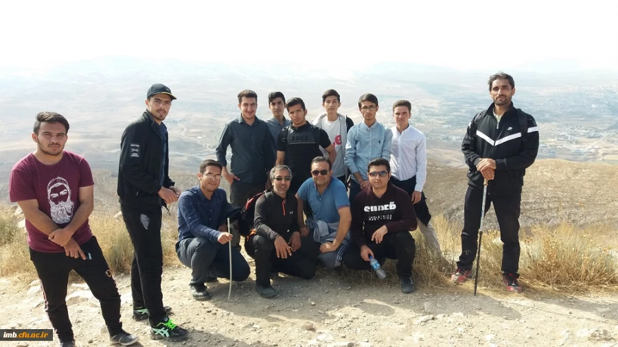 کوهپیمایی دانشجو معلمان و کارکنان دانشگاه فرهنگیان خراسان شمالی به مناسبت هفته تربیت بدنی 4
