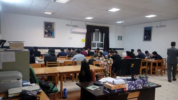 برگزاری کارگاه آموزشی  شیوه های جستجوی منابع علمی در کتابخانه  3