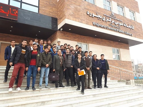 بازدید دانشجویان از کتابخانه مرکزی بجنورد  2