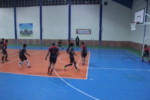 مسابقه فوتسال بین تیم  دانشگاه فرهنگیان و حوزه علمیه امام خمینی بجنورد برگزار شد 2