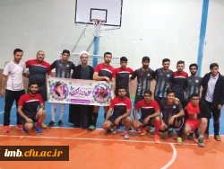 مسابقه فوتسال بین تیم  دانشگاه فرهنگیان و حوزه علمیه امام خمینی بجنورد برگزار شد 3