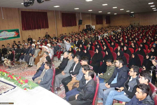 معلمان باید هنر خنداندن داشته باشند. 4